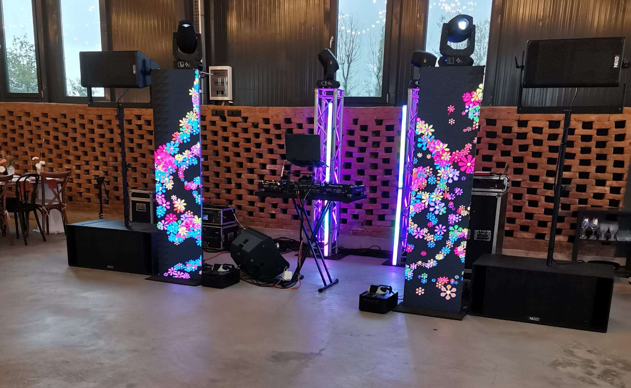 You are currently viewing Cum să Alegi Pachetul Potrivit pentru Nunta Ta: Sfaturi de la DJ Nunta Bun